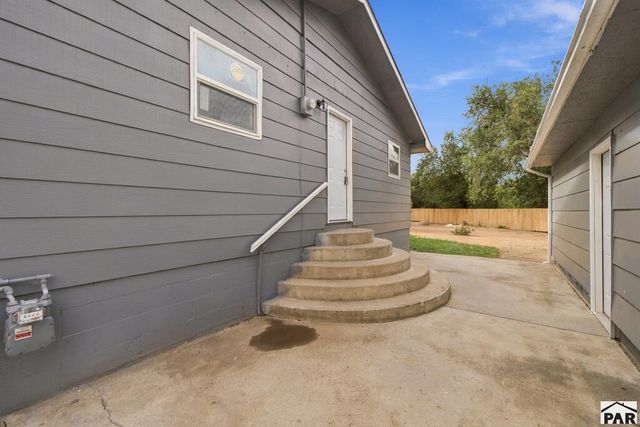 2051 Oriole Rd, Pueblo, CO 81006