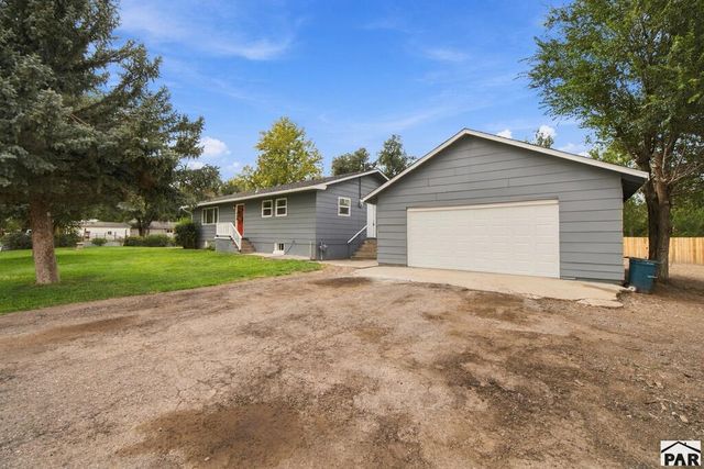 2051 Oriole Rd, Pueblo, CO 81006