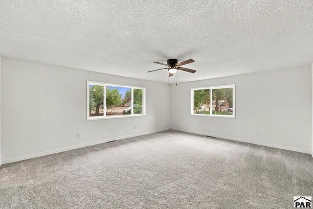 2051 Oriole Rd, Pueblo, CO 81006