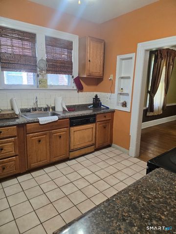 197 Ridgefield Street, Hartford, CT 06112