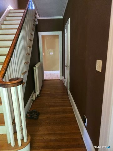 197 Ridgefield Street, Hartford, CT 06112