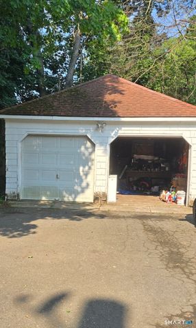 197 Ridgefield Street, Hartford, CT 06112
