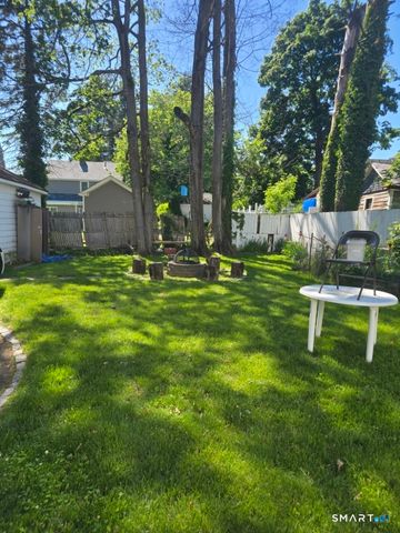 197 Ridgefield Street, Hartford, CT 06112