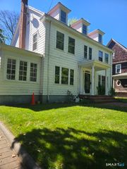 197 Ridgefield Street, Hartford, CT 06112