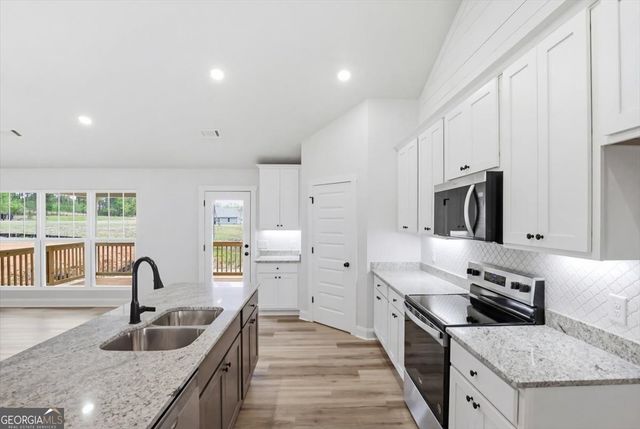 211 Rachel Lane, Hartwell, GA 30643