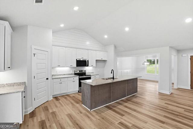 211 Rachel Lane, Hartwell, GA 30643