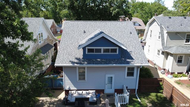 1928 W AYRES Avenue, West Peoria, IL 61604