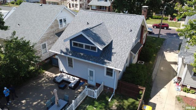 1928 W AYRES Avenue, West Peoria, IL 61604