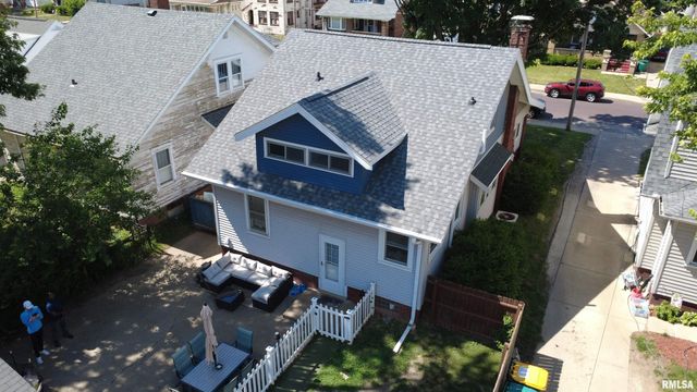 1928 W AYRES Avenue, West Peoria, IL 61604