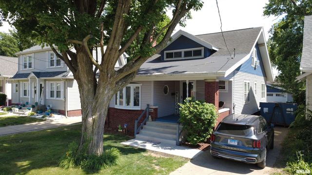 1928 W AYRES Avenue, West Peoria, IL 61604
