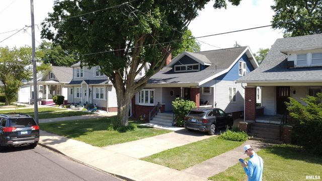 1928 W AYRES Avenue, West Peoria, IL 61604