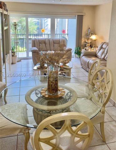 30 NW 87th Ave C219, Miami, FL 33172