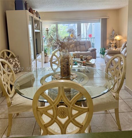 30 NW 87th Ave C219, Miami, FL 33172