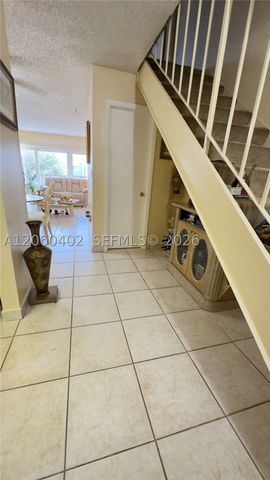 30 NW 87th Ave C219, Miami, FL 33172