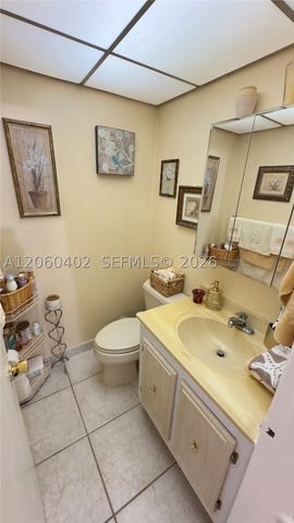 30 NW 87th Ave C219, Miami, FL 33172