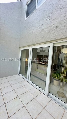 30 NW 87th Ave C219, Miami, FL 33172