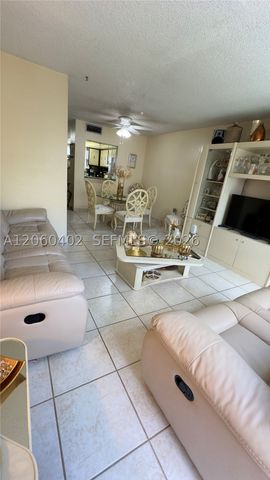 30 NW 87th Ave C219, Miami, FL 33172