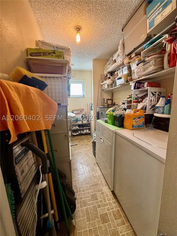 30 NW 87th Ave C219, Miami, FL 33172
