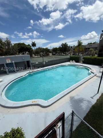 30 NW 87th Ave C219, Miami, FL 33172