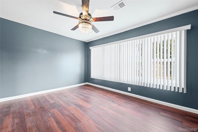 8419 Paige Avenue, Warren, MI 48089