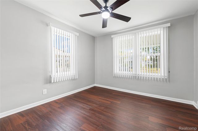 8419 Paige Avenue, Warren, MI 48089