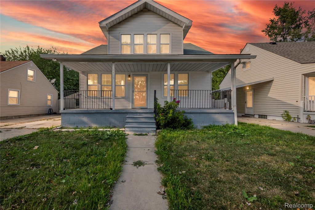 8419 Paige Avenue, Warren, MI 48089