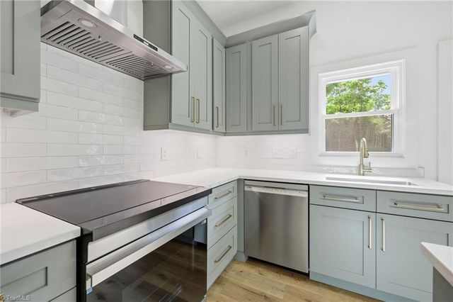 2125 Hollyrood Street, Winston-salem, NC 27127