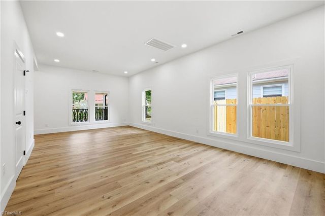 2125 Hollyrood Street, Winston-salem, NC 27127