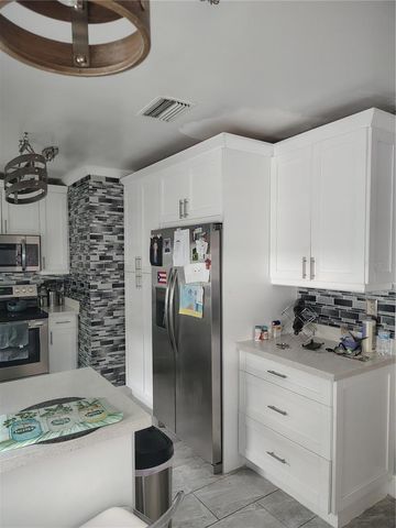 607 OAK RIDGE DRIVE, Brandon, FL 33510