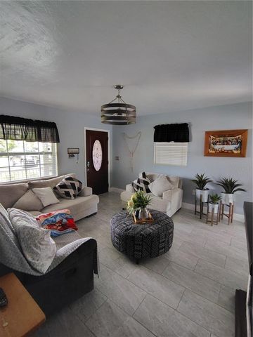 607 OAK RIDGE DRIVE, Brandon, FL 33510
