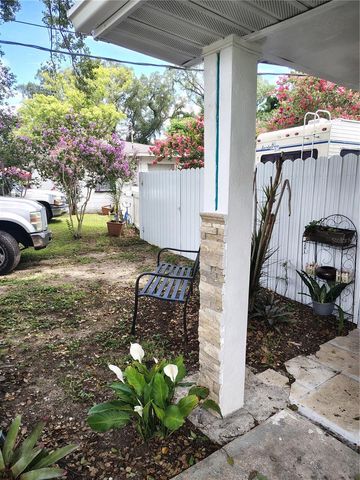 607 OAK RIDGE DRIVE, Brandon, FL 33510