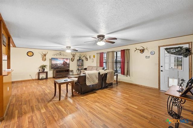 4025 County Road 284, Harwood, TX 78632