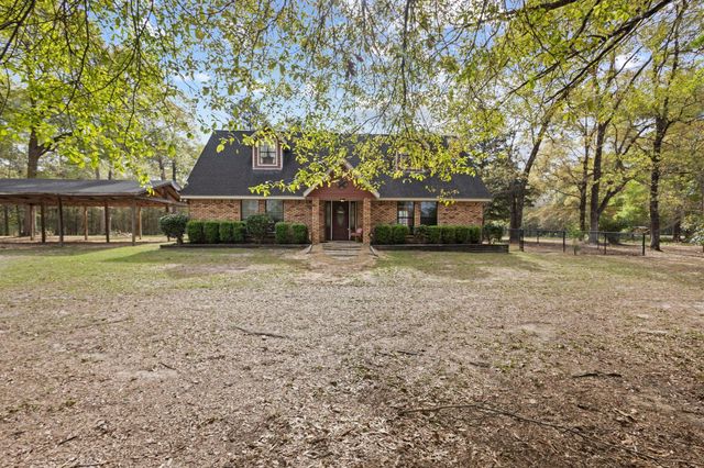 1938 County Road 1520, Warren, TX 77664