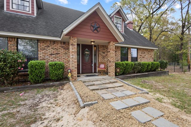 1938 County Road 1520, Warren, TX 77664