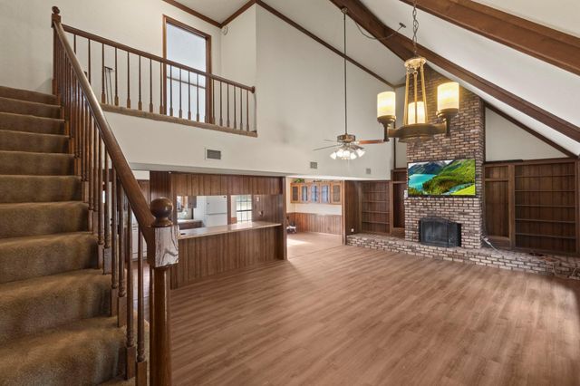 1938 County Road 1520, Warren, TX 77664