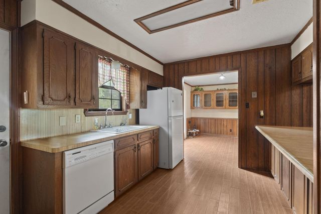 1938 County Road 1520, Warren, TX 77664