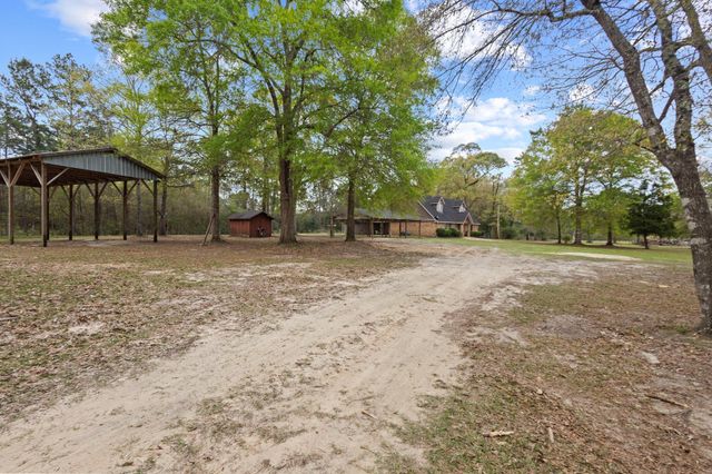 1938 County Road 1520, Warren, TX 77664