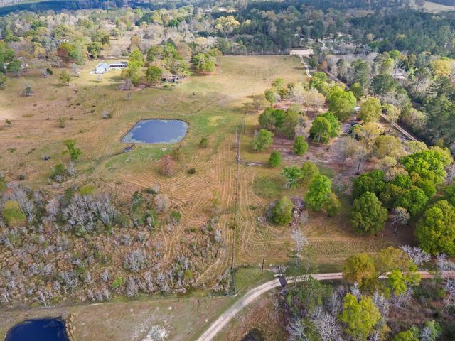 1938 County Road 1520, Warren, TX 77664