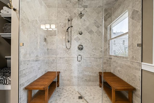 425 Main St, Amesbury, MA 01913