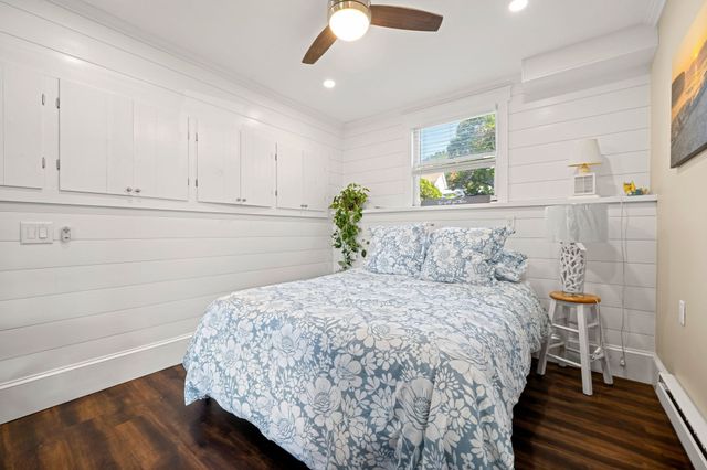 425 Main St, Amesbury, MA 01913