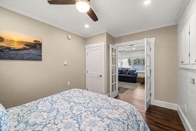 425 Main St, Amesbury, MA 01913