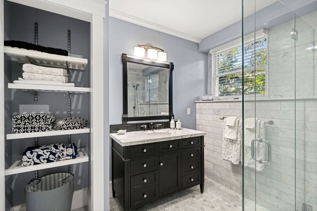 425 Main St, Amesbury, MA 01913