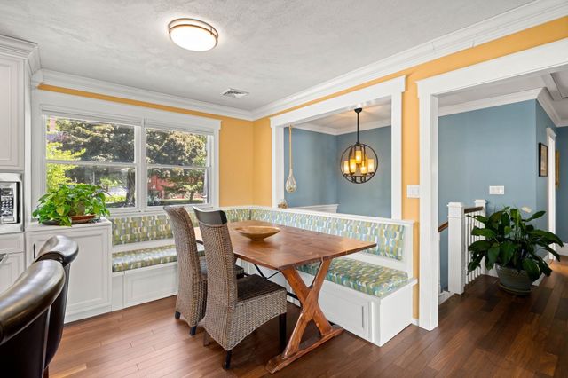 425 Main St, Amesbury, MA 01913