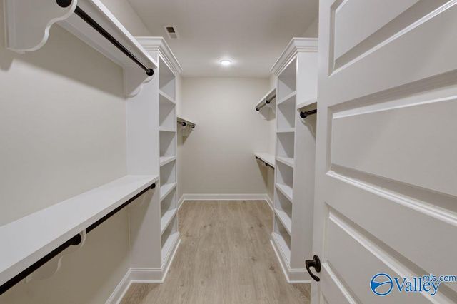 26469 Old Town Drive, Athens, AL 35613