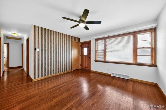 10845 Vargas Drive, St Louis, MO 63123