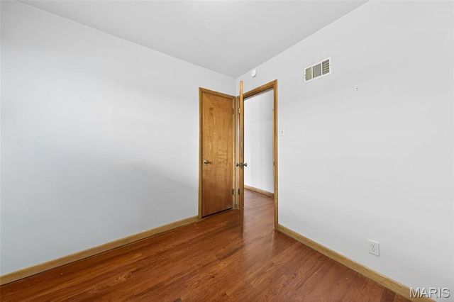 10845 Vargas Drive, St Louis, MO 63123