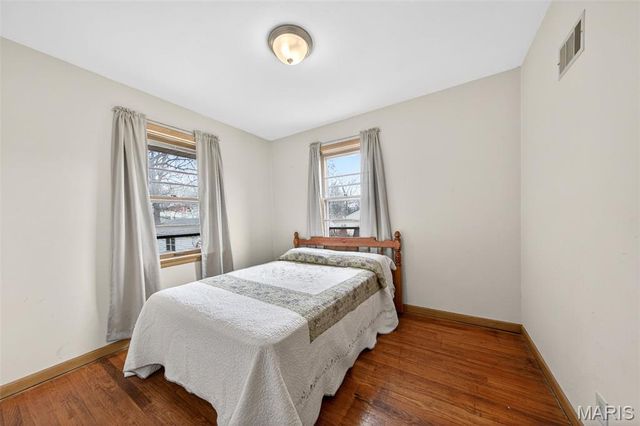 10845 Vargas Drive, St Louis, MO 63123