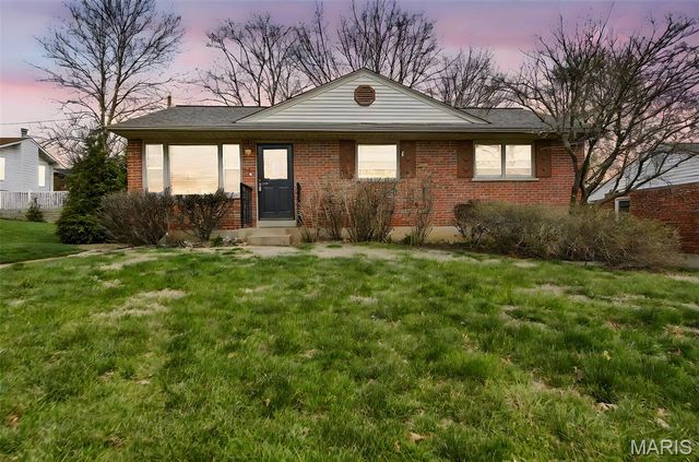 10845 Vargas Drive, St Louis, MO 63123