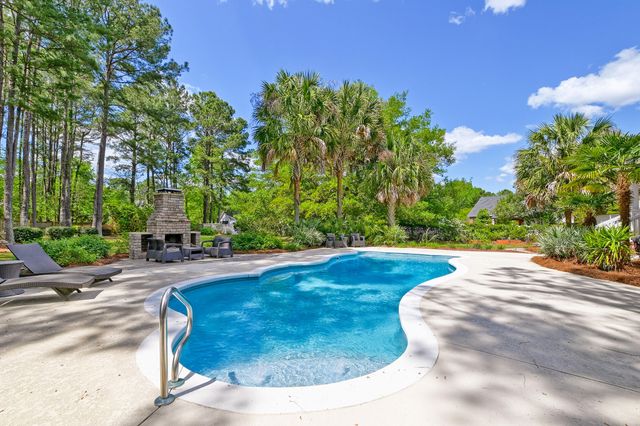 1000 Mt Whitney Drive, Summerville, SC 29483