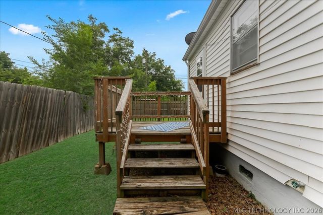 7104 E 8th Street, Tulsa, OK 74112